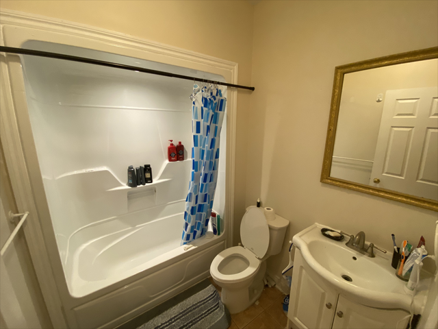 26-039 7-bedroom home in the South End. Great for students! - Photo 16