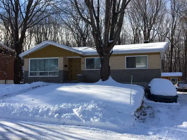 Chambre à louer 555$ près Univ Laval et Centres achats avec stat