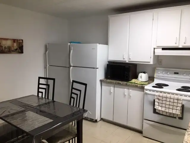 Chambre à louer 555$ près Univ Laval et Centres achats avec stat - Photo 3