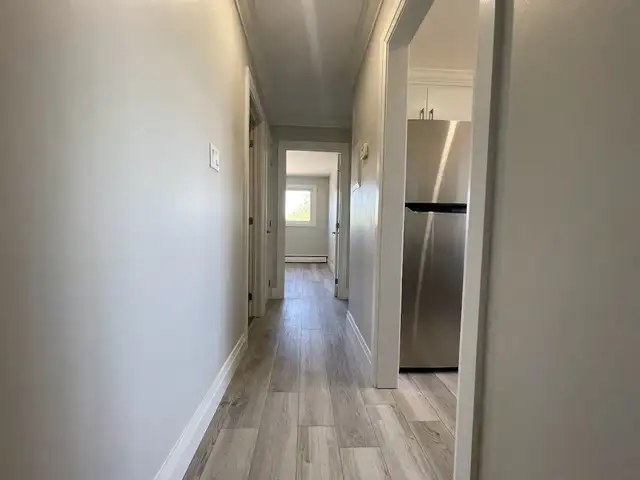 Spacious 2-Bedroom Apartment with River View - Photo 9