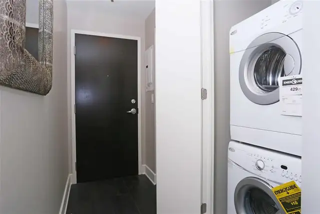 Westboro Connection I: Spacious 1 Bedroom Available for Rent! - Photo 2