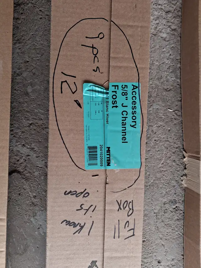 Vinyl Siding and Aluminum Fascia/Soffit