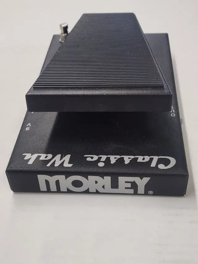 Morley pba-2 classic WAH pedal with 2 patch cords