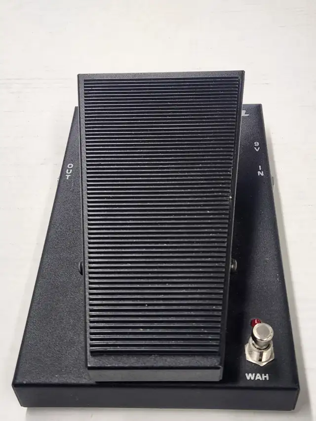 Morley pba-2 classic WAH pedal with 2 patch cords - Photo 5