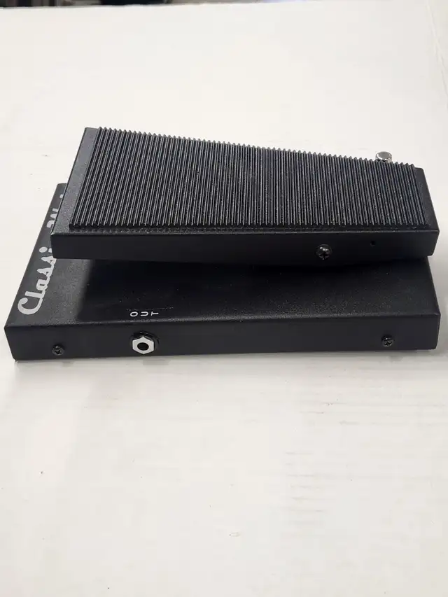 Morley pba-2 classic WAH pedal with 2 patch cords - Photo 6