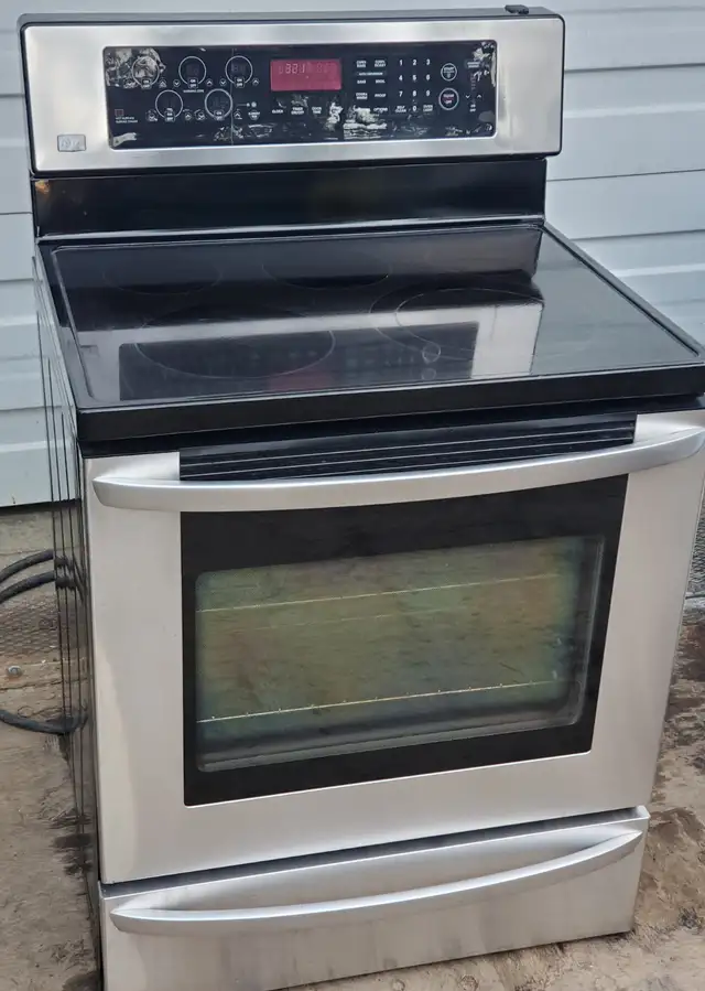 Lg Smooth Top Stove - Stainless steel, Digital controls