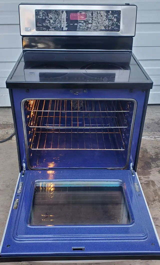 Lg Smooth Top Stove - Stainless steel, Digital controls - Photo 4