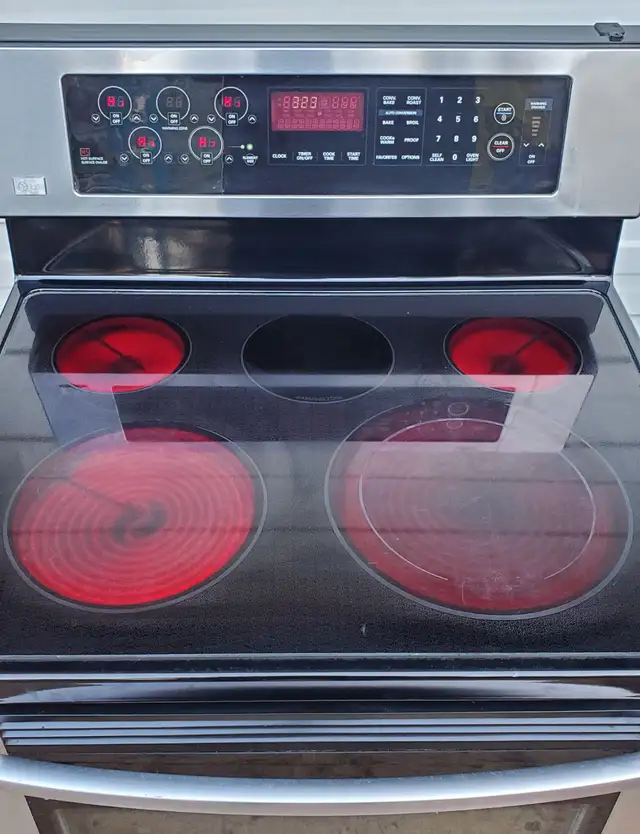 Lg Smooth Top Stove - Stainless steel, Digital controls - Photo 5