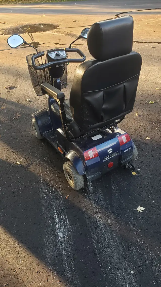 Fortress 1700 DT Series 4 Wheel Mobility Scooters - Photo 3