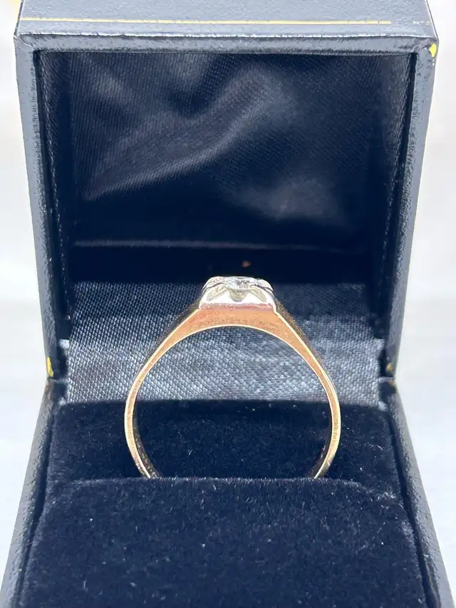 Men’s Vintage Solitaire Diamond Ring - Photo 3
