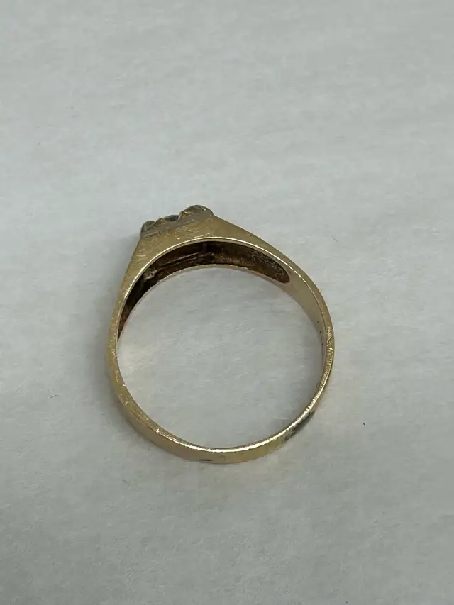 Men’s Vintage Solitaire Diamond Ring - Photo 6