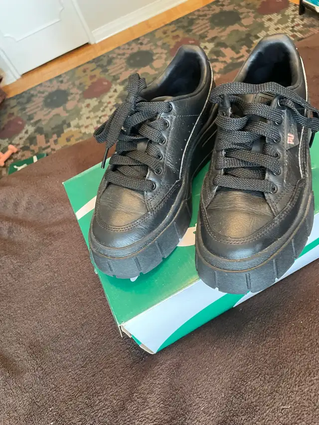 Brand new Puma ladies shoes size 6 PRICE NEGOTIABLE