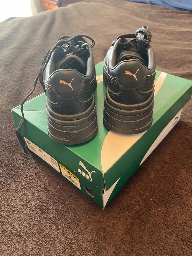 Brand new Puma ladies shoes size 6 PRICE NEGOTIABLE - Photo 3