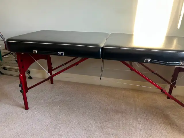Massage Table (Master) - Photo 3
