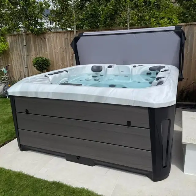 STARGATE HOT TUB FOR SALE - Photo 3