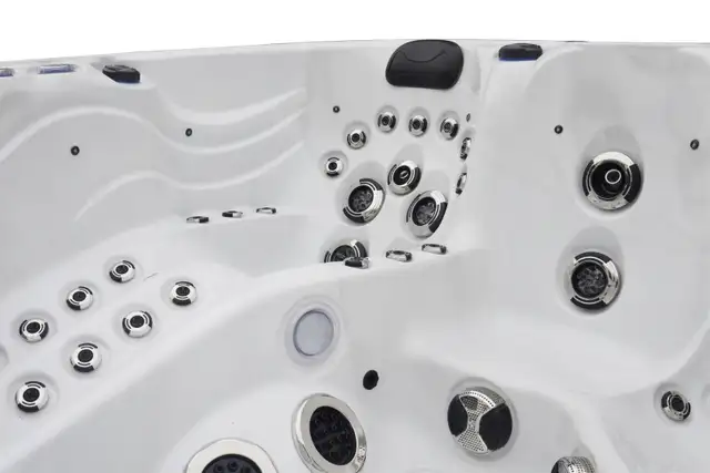 STARGATE HOT TUB FOR SALE - Photo 6