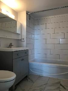 Maisonnette rénovée près du métro Charlevoix à Montréal - Photo 4