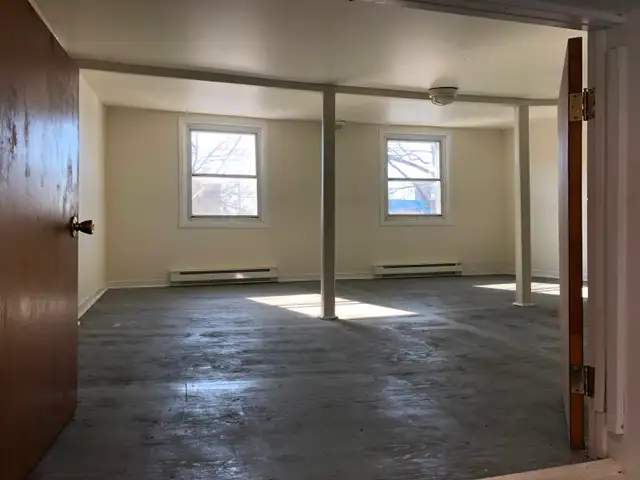 Maisonnette rénovée près du métro Charlevoix à Montréal - Photo 7