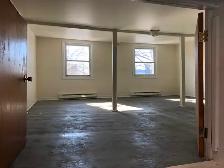 Maisonnette rénovée près du métro Charlevoix à Montréal - Photo 7