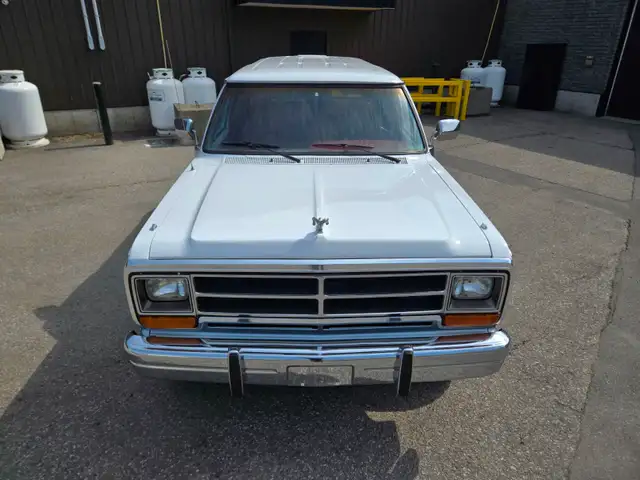 1988 Dodge Ram Charger 4X4 / 318ci Rare ! - Photo 11