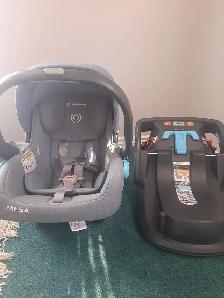 Baby Car Seat - Photo 3