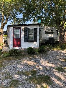 Seasonal trailer Lake Erie by Dunnville sleeps 9 $49,900 OBO
