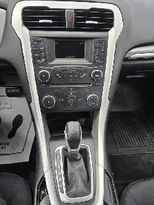 2016 Ford Fusion - Photo 15