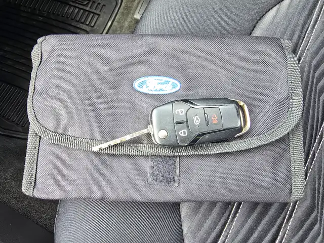 2016 Ford Fusion - Photo 17