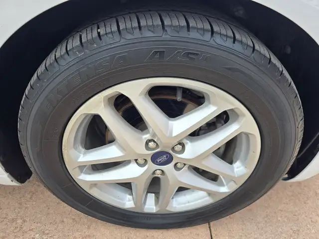 2016 Ford Fusion - Photo 21