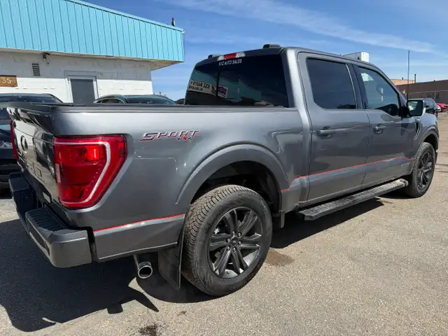 2023 Ford F-150 XLT Sport Hybrid LOW KMS! - Photo 2