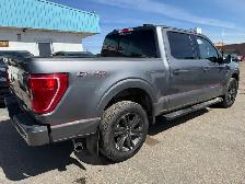 2023 Ford F-150 XLT Sport Hybrid LOW KMS! - Photo 2