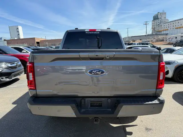 2023 Ford F-150 XLT Sport Hybrid LOW KMS! - Photo 3