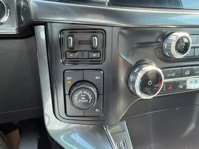 2023 Ford F-150 XLT Sport Hybrid LOW KMS! - Photo 17