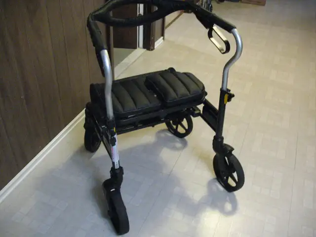 EVOLUTION 4 Wheel Walker/Rollator, NEW - Photo 7