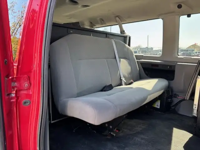 2011 Ford Econoline Wagon E-350 5 PASSENGER-EXTENDEDDD-FIRE C - Photo 11