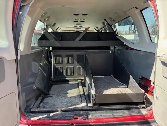 2011 Ford Econoline Wagon E-350 5 PASSENGER-EXTENDEDDD-FIRE C - Photo 18