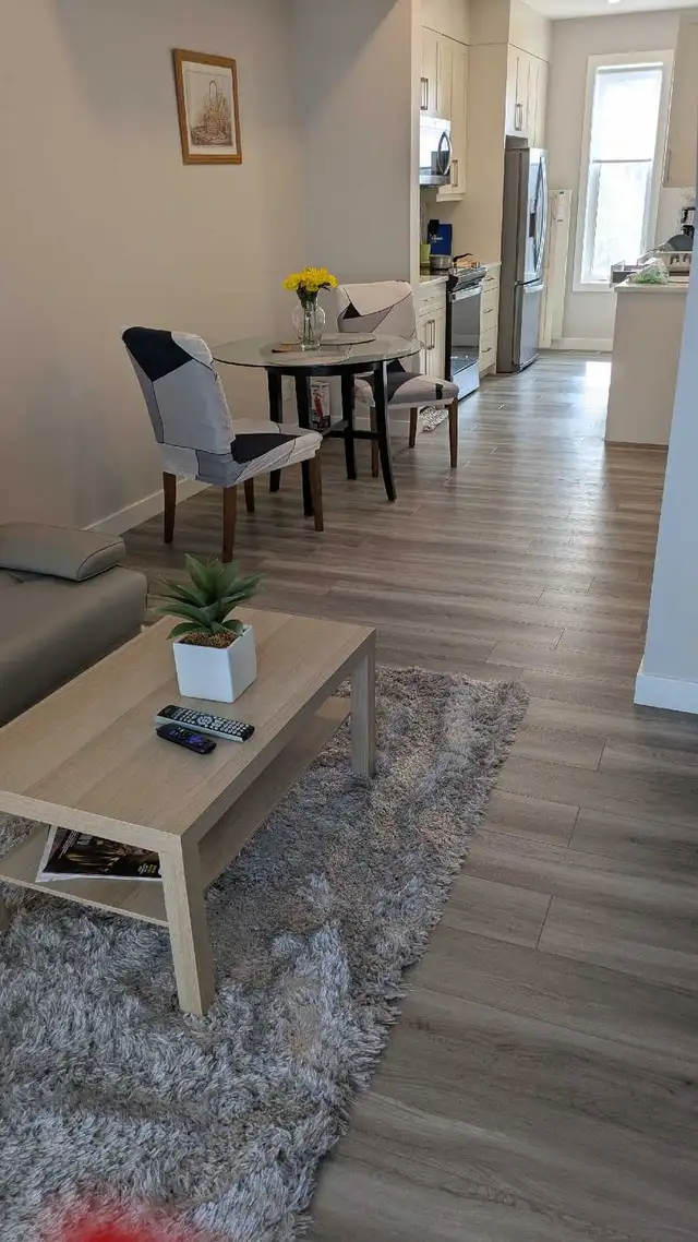 Evanston Townhouse - Photo 2