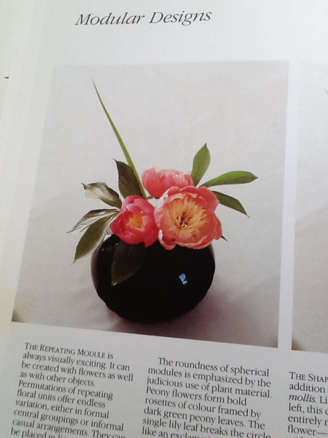 The new art of FLOWER DESIGN –  Hardcover, and one FREE - Photo 5