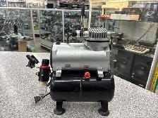 Mini Air Compressor - Photo 2