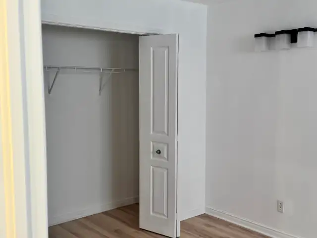 BEAU 2½ À LOUER — L'ÉPIPHANIE - Photo 3