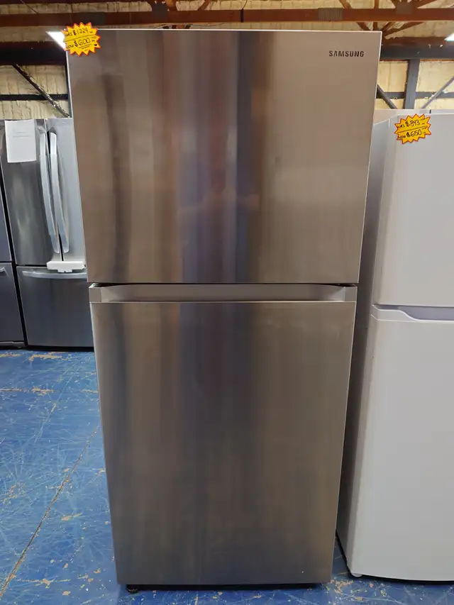 Samsung '28' Stainless Steel Top Freezer Bottom Fridge on Sale‼️
