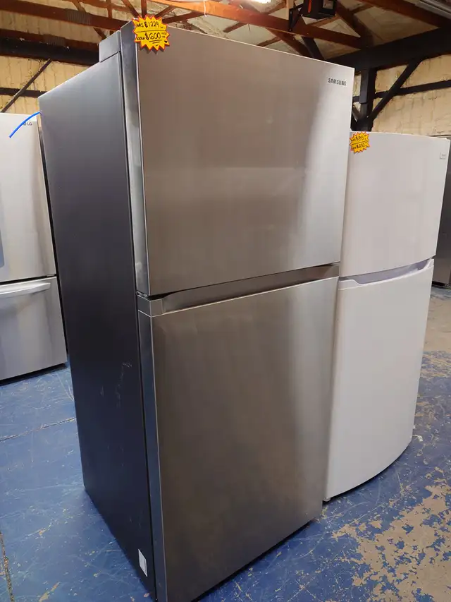 Samsung '28' Stainless Steel Top Freezer Bottom Fridge on Sale‼️ - Photo 2
