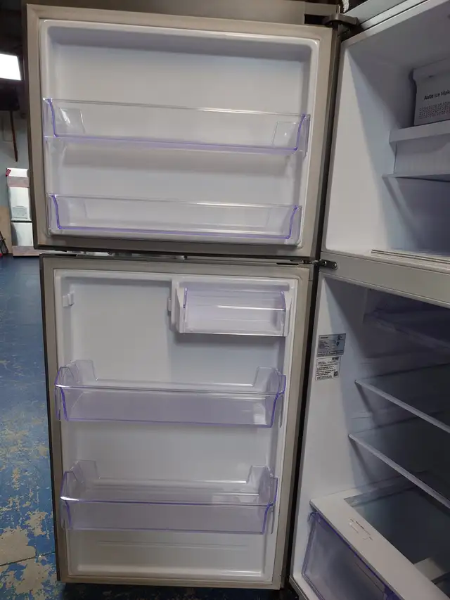 Samsung '28' Stainless Steel Top Freezer Bottom Fridge on Sale‼️ - Photo 5