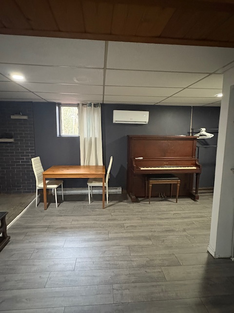 IMMEDIATELY until June apartment for rent in Sauble Beach - Photo 4