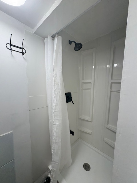 IMMEDIATELY until June apartment for rent in Sauble Beach - Photo 5