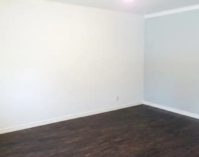 Spacieux 4 1/2 – 2 CAC, Stationnement Privé et Grande Cour - Photo 5