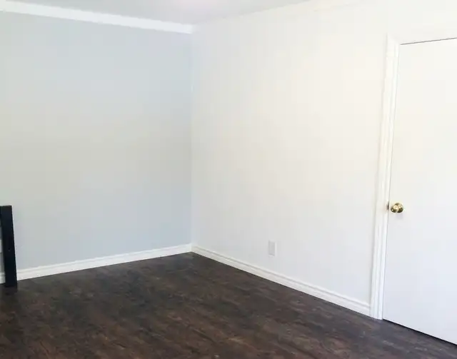 Spacieux 4 1/2 – 2 CAC, Stationnement Privé et Grande Cour - Photo 6