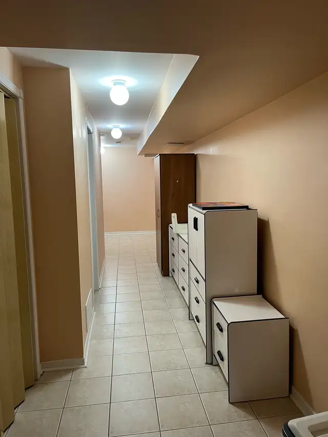 Basement for rent - Photo 7