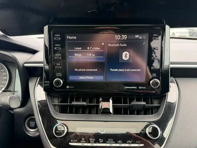 2022 Toyota Corolla Cross LE low kilometres - Photo 17