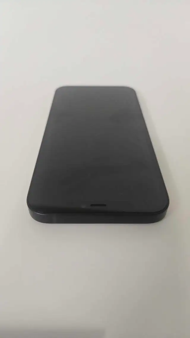 iPhone 12 | Good Condition - Photo 3
